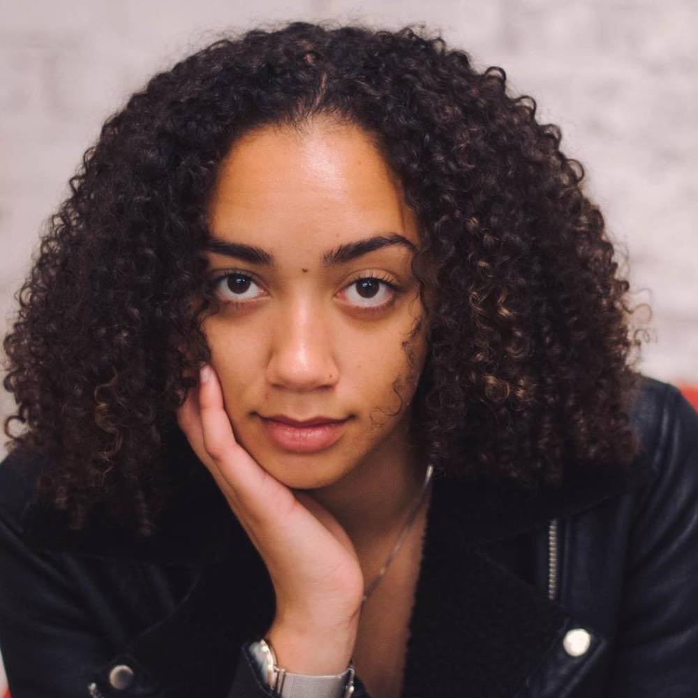 Meet your Posher, Aly